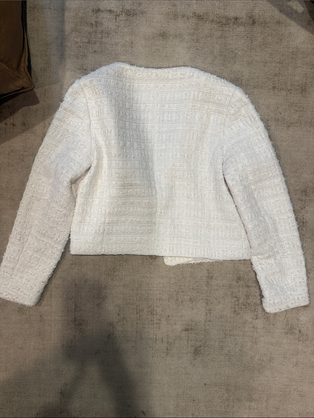Zara Cream Tweed Cropped Jacket with Gold Buttons - Picture 6 of 7